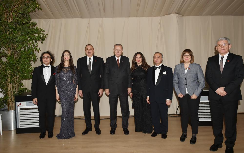 Prezident İlham Əliyev TANAP-ın Avropa ilə birləşən hissəsinin açılış mərasiminin iştirakçılarının şərəfinə verilən ziyafətdə iştirak edib (FOTO)