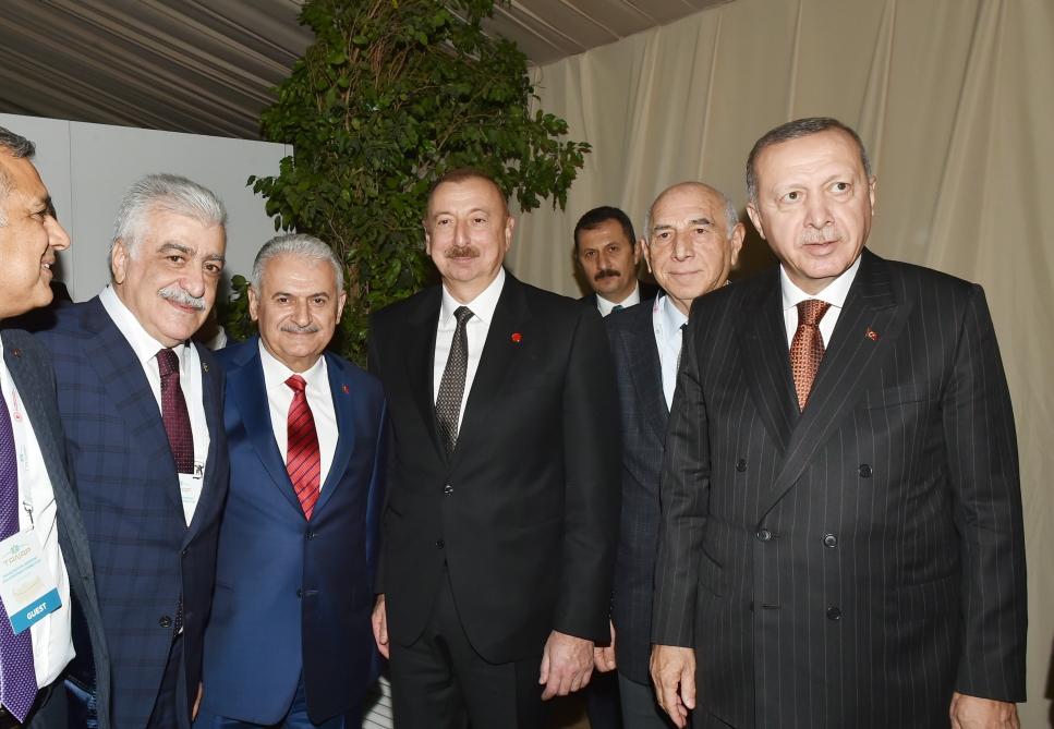 Prezident İlham Əliyev TANAP-ın Avropa ilə birləşən hissəsinin açılış mərasiminin iştirakçılarının şərəfinə verilən ziyafətdə iştirak edib (FOTO)