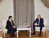 Prezident İlham Əliyev Dilarə Seyidzadəyə “Şərəf” ordenini təqdim edib (FOTO)