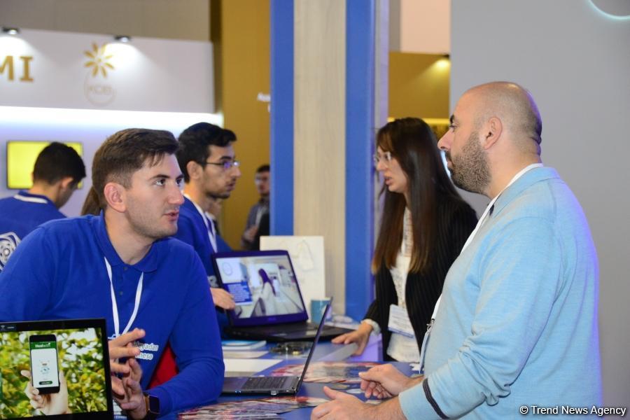 Ramin Quluzadə: Azərbaycanda idarəetmədə informasiya texnologiyaları və innovasiyaların tətbiqi genişlənir (FOTO)
