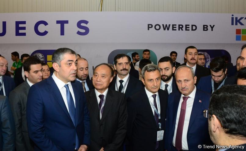 Ramin Quluzadə: Azərbaycanda idarəetmədə informasiya texnologiyaları və innovasiyaların tətbiqi genişlənir (FOTO)