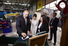 Prezident İlham Əliyev və birinci xanım Mehriban Əliyeva “Bakutel-2019” sərgisi ilə tanış olublar (FOTO) (YENİLƏNİB)