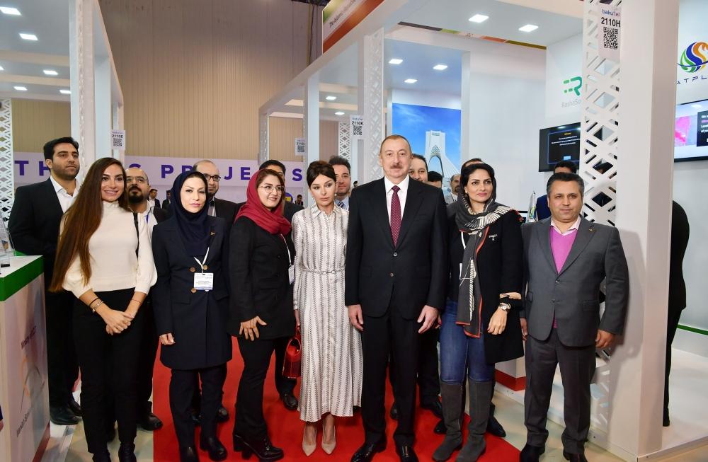 Prezident İlham Əliyev və birinci xanım Mehriban Əliyeva “Bakutel-2019” sərgisi ilə tanış olublar (FOTO) (YENİLƏNİB)