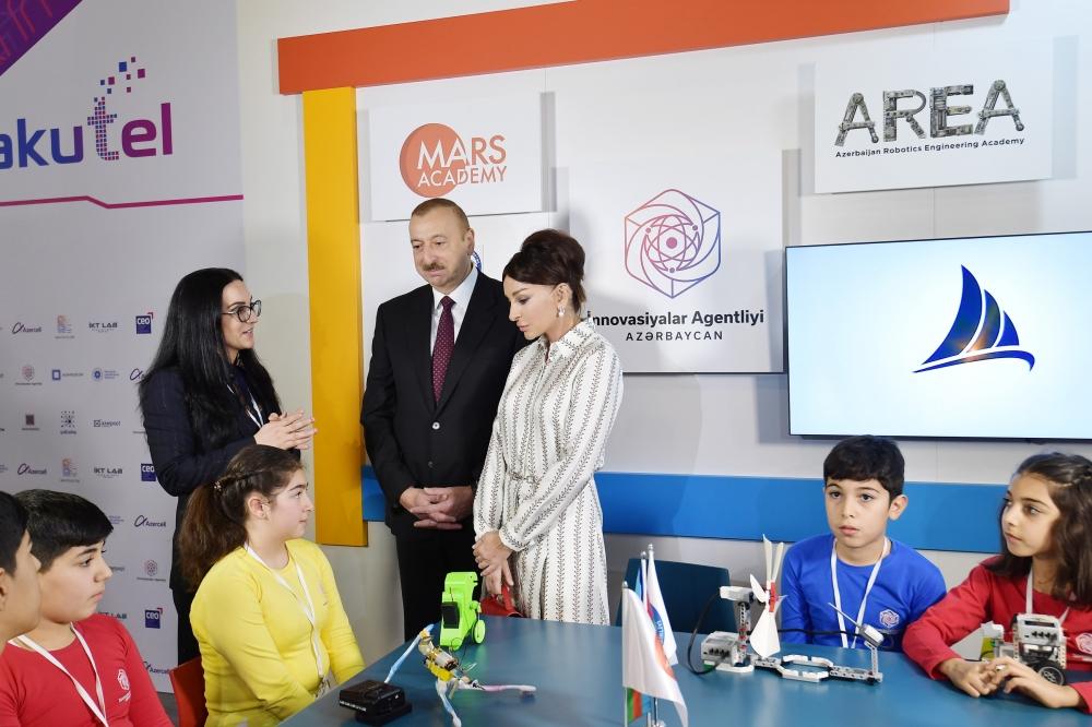 Prezident İlham Əliyev və birinci xanım Mehriban Əliyeva “Bakutel-2019” sərgisi ilə tanış olublar (FOTO) (YENİLƏNİB)