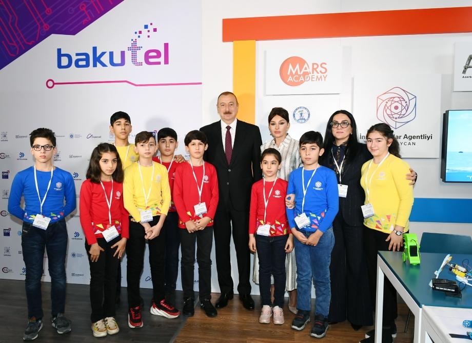 Prezident İlham Əliyev və birinci xanım Mehriban Əliyeva “Bakutel-2019” sərgisi ilə tanış olublar (FOTO) (YENİLƏNİB)