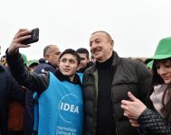 Prezident İlham Əliyev və birinci xanım Mehriban Əliyeva Şamaxı rayonunda ağacəkmə aksiyasında iştirak ediblər (FOTO) (YENİLƏNİB 2)
