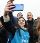 Prezident İlham Əliyev və birinci xanım Mehriban Əliyeva Şamaxı rayonunda ağacəkmə aksiyasında iştirak ediblər (FOTO) (YENİLƏNİB 2)