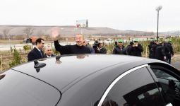 Prezident İlham Əliyev və birinci xanım Mehriban Əliyeva Şamaxı rayonunda ağacəkmə aksiyasında iştirak ediblər (FOTO) (YENİLƏNİB 2)