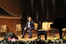 Beynəlxalq Muğam Mərkəzində müğənni Murad Sadıxın konserti keçirilib (FOTO/VİDEO)
