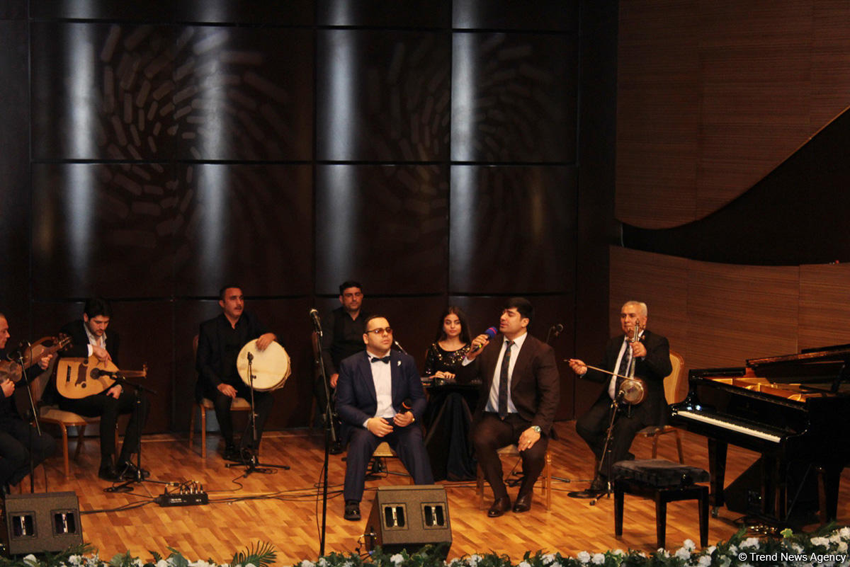 Beynəlxalq Muğam Mərkəzində müğənni Murad Sadıxın konserti keçirilib (FOTO/VİDEO)
