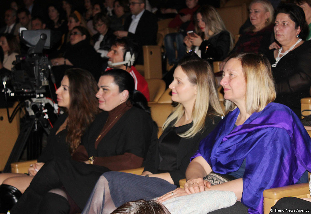 Beynəlxalq Muğam Mərkəzində müğənni Murad Sadıxın konserti keçirilib (FOTO/VİDEO)