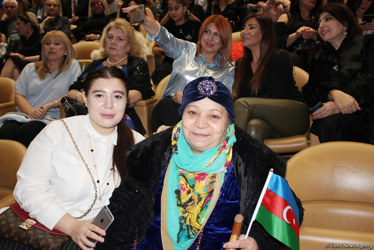 Beynəlxalq Muğam Mərkəzində müğənni Murad Sadıxın konserti keçirilib (FOTO/VİDEO)