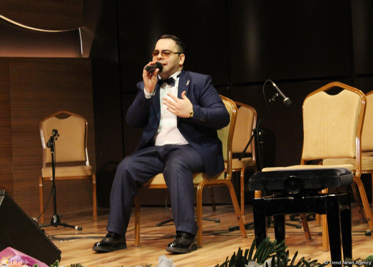 Beynəlxalq Muğam Mərkəzində müğənni Murad Sadıxın konserti keçirilib (FOTO/VİDEO)