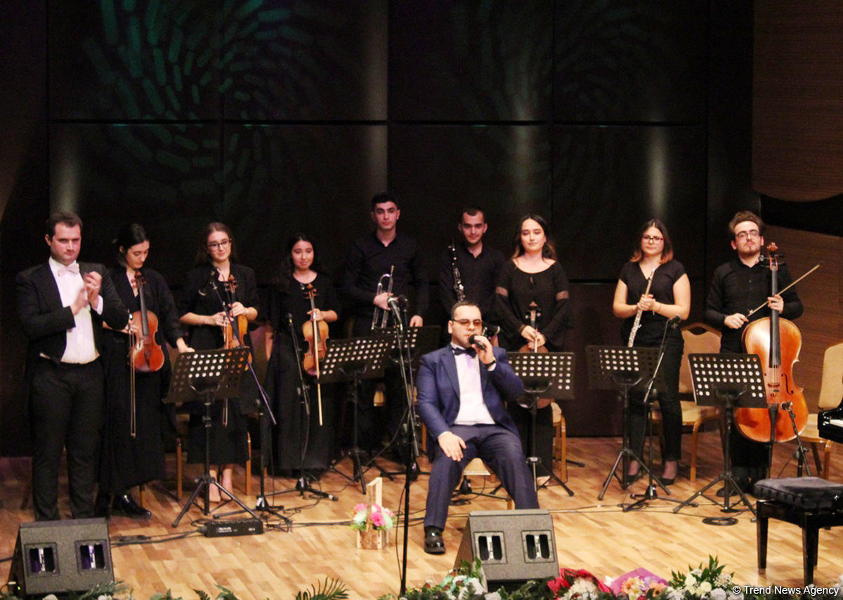 Beynəlxalq Muğam Mərkəzində müğənni Murad Sadıxın konserti keçirilib (FOTO/VİDEO)