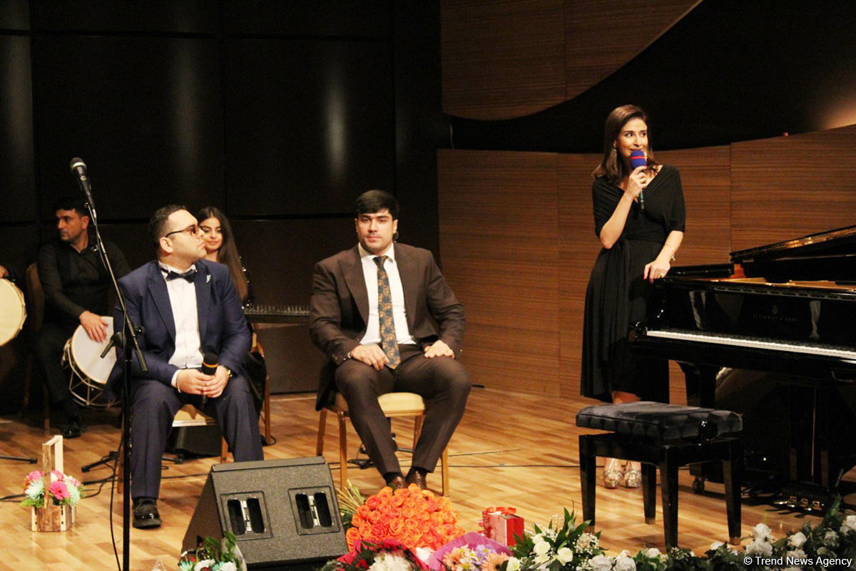 Beynəlxalq Muğam Mərkəzində müğənni Murad Sadıxın konserti keçirilib (FOTO/VİDEO)