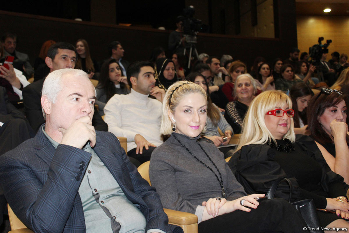Beynəlxalq Muğam Mərkəzində müğənni Murad Sadıxın konserti keçirilib (FOTO/VİDEO)