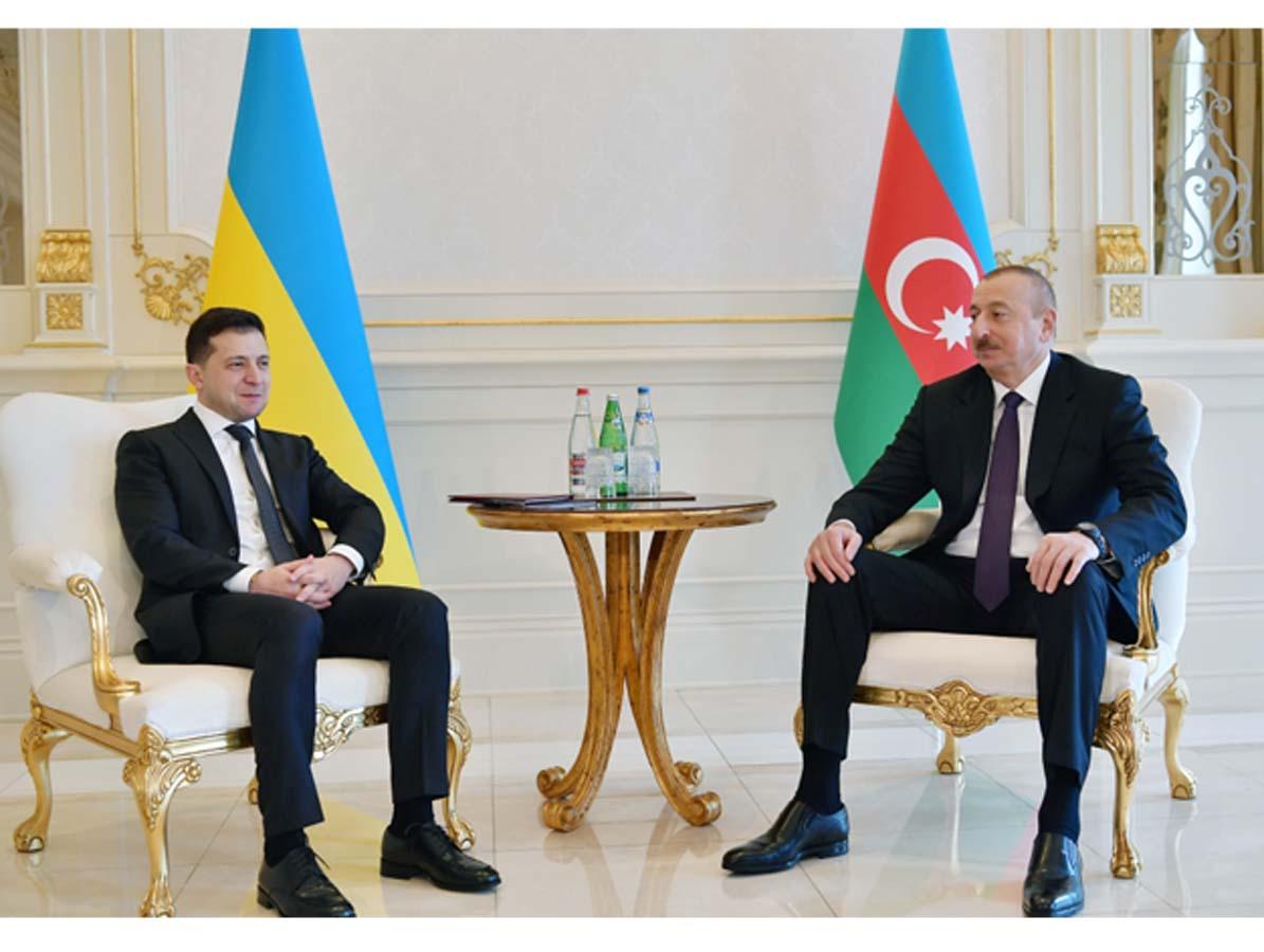 Prezident İlham Əliyevin və Prezident Vladimir Zelenskinin təkbətək görüşü olub (FOTO) (YENİLƏNİB)