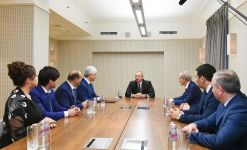 Prezident İlham Əliyev Sankt-Peterburqda fəaliyyət göstərən Azərbaycan diaspor təşkilatlarının rəhbərləri ilə görüşüb (FOTO)