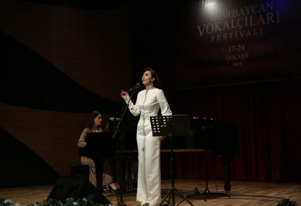 Beynəlxalq Muğam Mərkəzində gənc istedadların konserti keçirilib (FOTO)