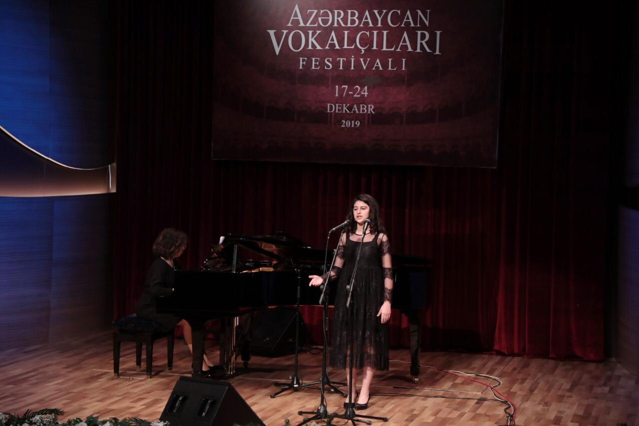 Beynəlxalq Muğam Mərkəzində gənc istedadların konserti keçirilib (FOTO)