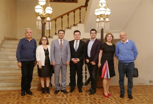 "Azərbaycan Opera İfaçılığı Antologiyası"nın təqdimatı olub (FOTO)