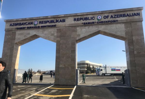 "Samur" gömrük postunda müşahidə olunan sıxlığa aydınlıq gətirilib
