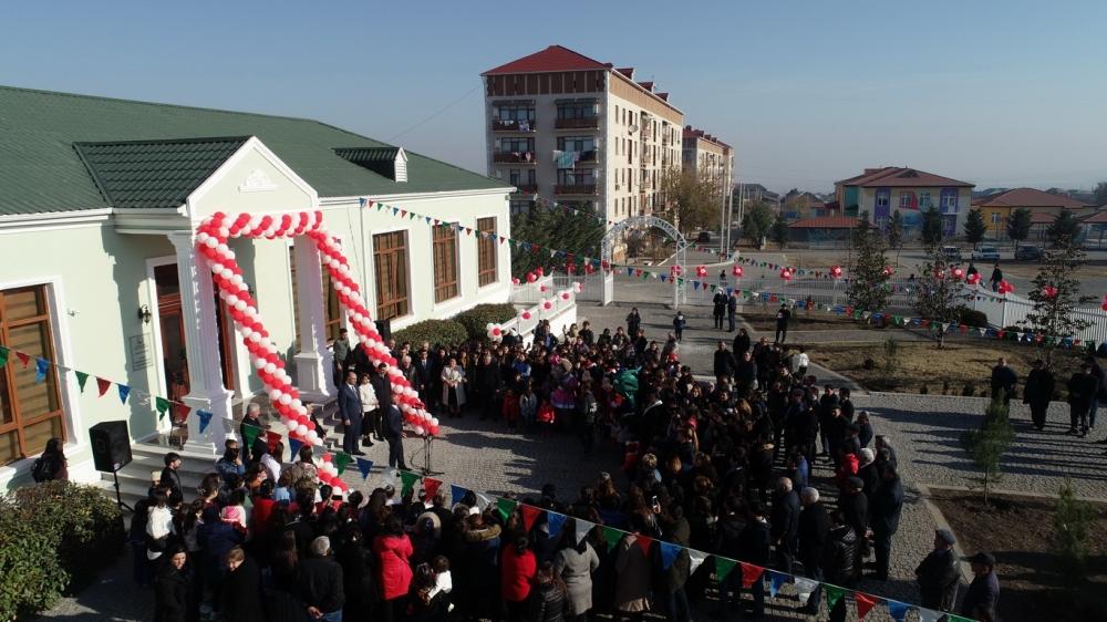 Şəmkirdə Heydər Əliyev Fondunun təşəbbüsü ilə inşa və təmir olunan körpələr evi-uşaq bağçaları istifadəyə verilib (FOTO)