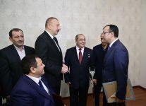 Prezident İlham Əliyev Qarabağ müharibəsi əlillərinə, onlara bərabər tutulan şəxslərə mənzillərin və avtomobillərin təqdim olunması mərasimində iştirak edib (FOTO) (YENİLƏNİB)