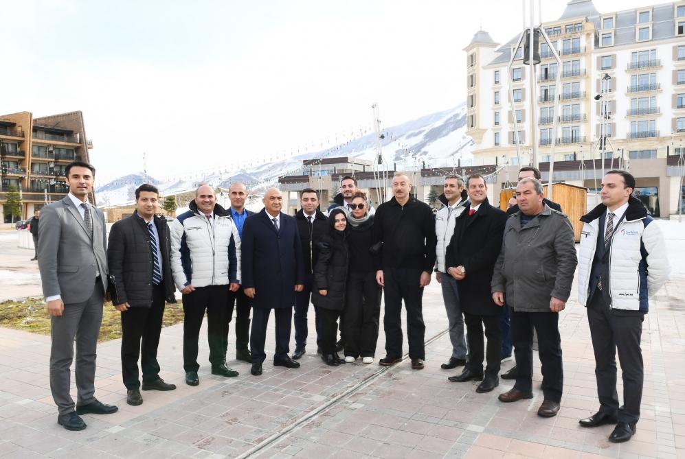 Prezident İlham Əliyev və birinci xanım Mehriban Əliyeva “Şahdağ” Turizm Mərkəzində görülən işlərlə tanış olublar (FOTO/VİDEO) (YENİLƏNİB 2)