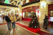 Moskva Yeni ili qarşılamağa hazırlaşır (FOTOREPORTAJ)
