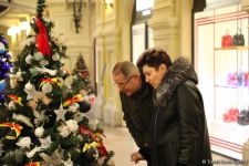 Moskva Yeni ili qarşılamağa hazırlaşır (FOTOREPORTAJ)