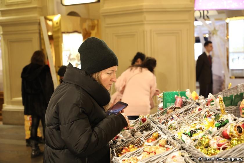 Moskva Yeni ili qarşılamağa hazırlaşır (FOTOREPORTAJ)