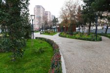 Prezident İlham Əliyev Bakının daha bir parkında aparılan yenidənqurma işləri ilə tanış olub (FOTO) (YENİLƏNİB)