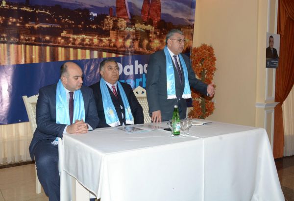 Rauf Əliyevin seçicilərlə görüşləri davam edir (FOTO)