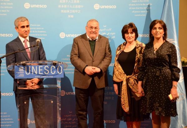 Heydər Əliyev Fondunun təşkilatçılığı ilə UNESKO-nun baş qərargahında Azərbaycan xalçalarının sərgisi açılıb (FOTO)