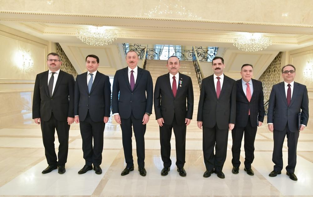 Prezident İlham Əliyev Türkiyə Xarici İşlər nazirini qəbul edib (FOTO) (YENİLƏNİB)