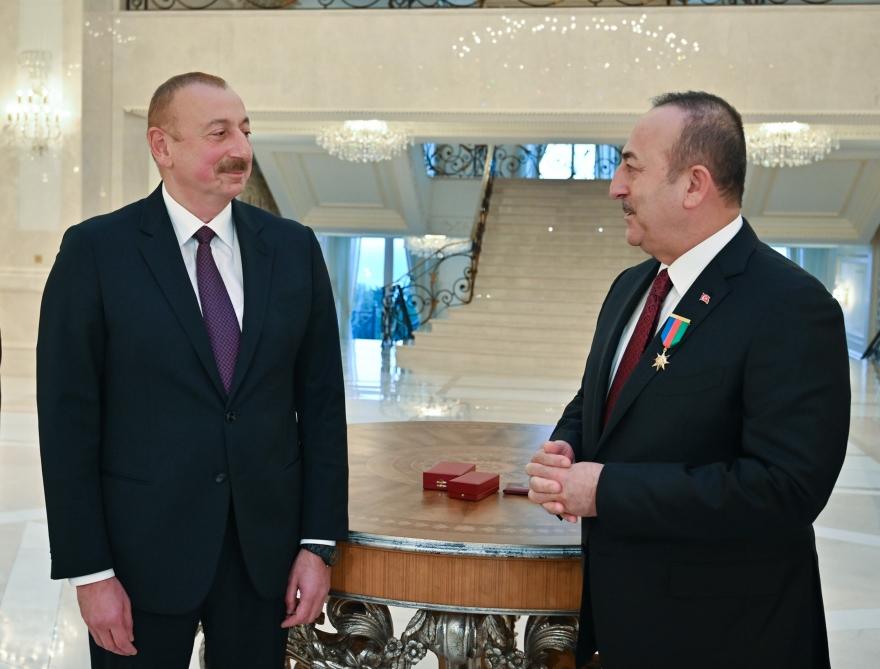 Prezident İlham Əliyev Türkiyə Xarici İşlər nazirini qəbul edib (FOTO) (YENİLƏNİB)