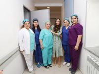Heydər Əliyev Fondunun vitse-prezidenti Leyla Əliyeva 3 nömrəli Şəhər Klinik Xəstəxanasının doğum şöbəsində olub (FOTO)
