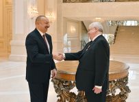 Prezident İlham Əliyev Mixail Qusmana “Şərəf” ordenini təqdim edib (FOTO) (YENİLƏNİB)