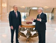 Prezident İlham Əliyev Mixail Qusmana “Şərəf” ordenini təqdim edib (FOTO) (YENİLƏNİB)