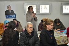 Rauf Əliyev Pirallahı rayon təşkilatının Qadınlar Şurasının üzvləri ilə görüşüb (FOTO)