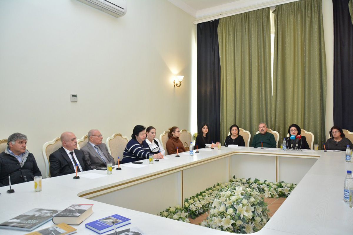 Azərbaycan musiqişünaslığında ayrıca Qarayevşünaslıq istiqaməti yaranıb (FOTO)