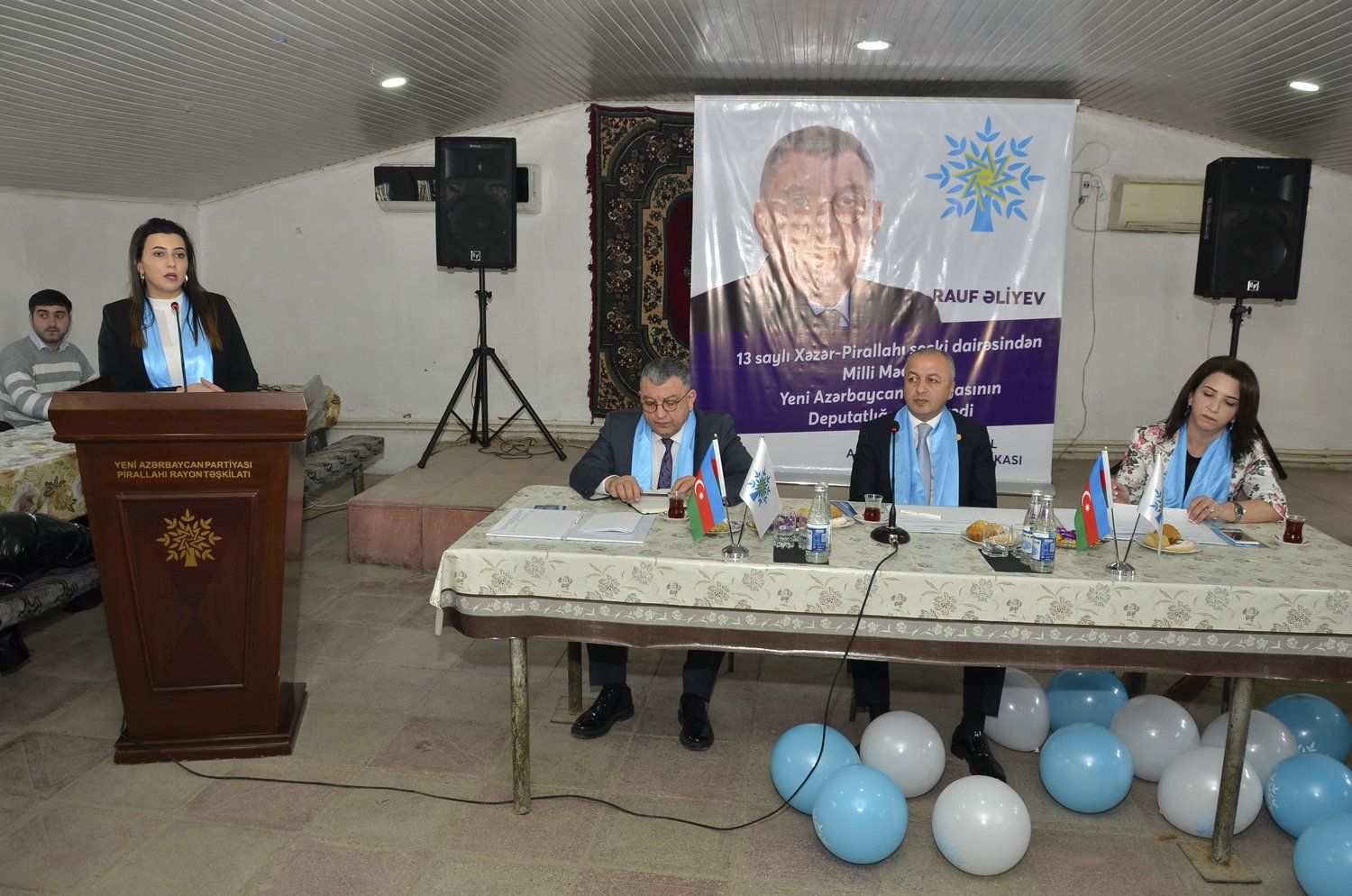 Rauf Əliyev Pirallahı rayon təşkilatının Qadınlar Şurasının üzvləri ilə görüşüb (FOTO)
