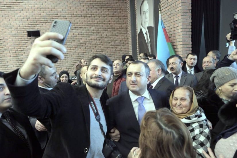 Adil Əliyev: Həmişə seçicinin yanında olmuşam (FOTO)