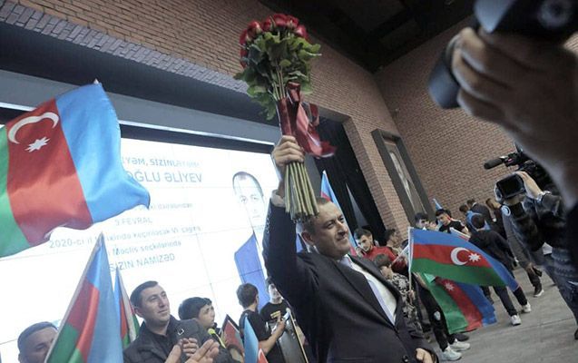 Adil Əliyev: Həmişə seçicinin yanında olmuşam (FOTO)