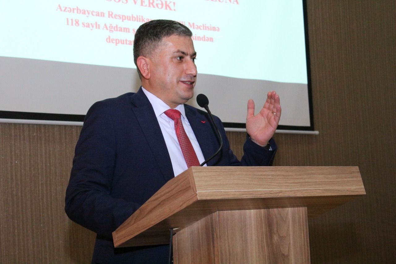 Bəxtiyar Əliyev seçici müşahidəçilər və könüllülərlə yekun görüş keçirib (FOTO)