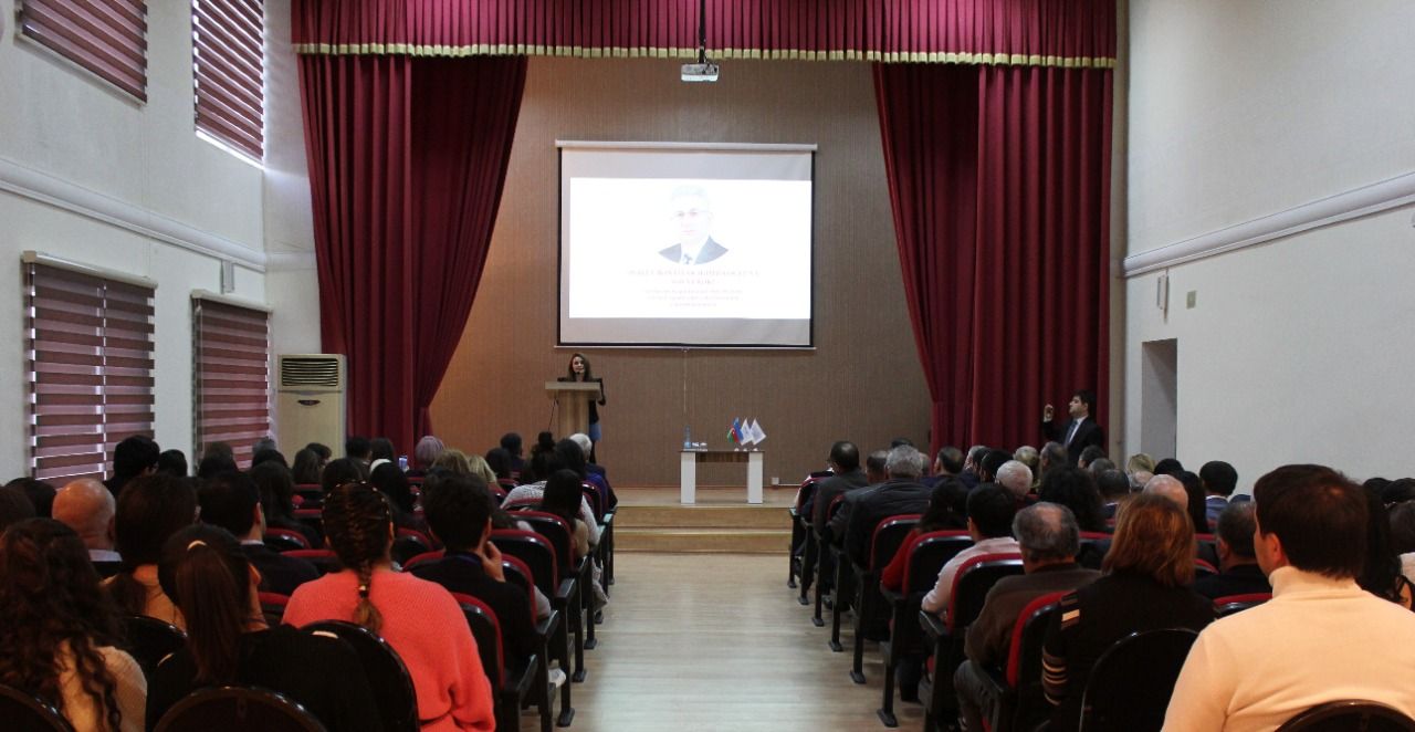 Bəxtiyar Əliyev seçici müşahidəçilər və könüllülərlə yekun görüş keçirib (FOTO)