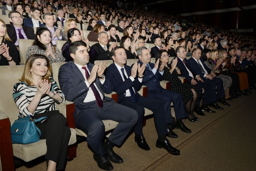 Heydər Əliyev Sarayında Xalq artisti Polad Bülbüloğlunun yubiley konserti təşkil olunub (FOTO)