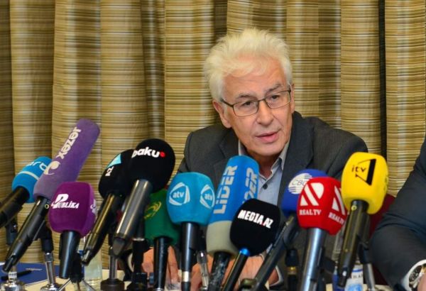 Macarıstanlı jurnalist: Gənclər seçki prosesinə pozitiv yanaşırlar