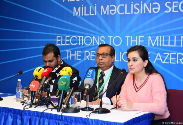 Maldiv Seçki Komissiyası: Kənardan heç bir şəxsin seçicilərlə təmas qurmağa çalışmasına şahid olmadıq (FOTO)